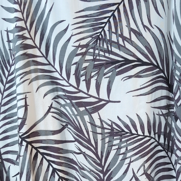 Tropical Leaf Print Dress - Picture 5 of 5